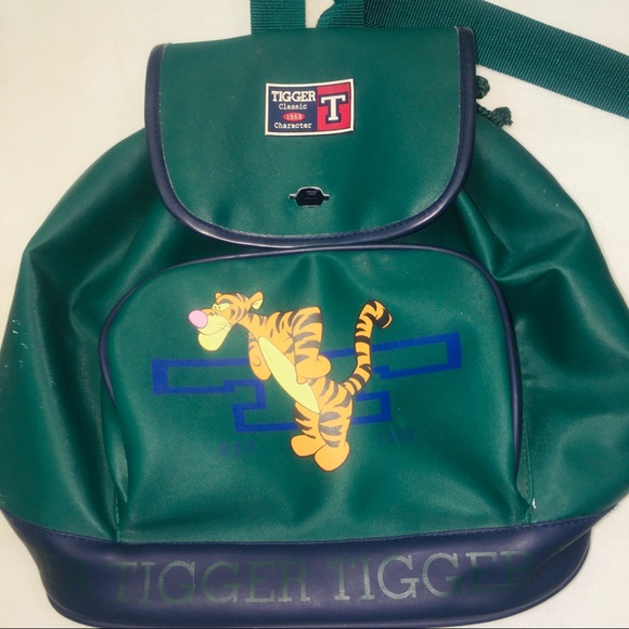 🚫SOLD🚫 on depop Vintage Tigger backpack - Picture 2 of 5